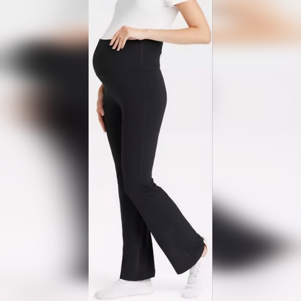 NWT 2/$15 Size M Black High-Rise Flare Yoga Maternity Pants by Ingrid & Isabel